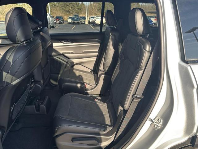 new 2025 Jeep Grand Cherokee L car, priced at $51,370