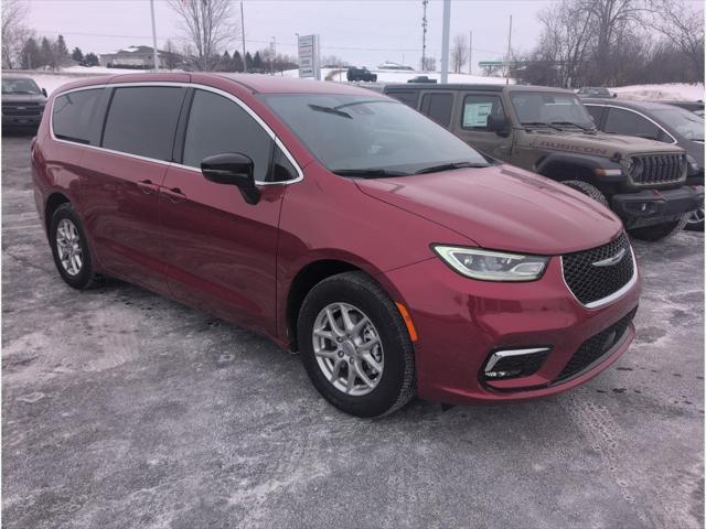 new 2025 Chrysler Pacifica car, priced at $41,045