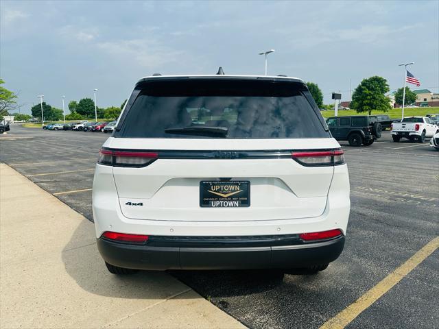 new 2025 Jeep Grand Cherokee car, priced at $41,756