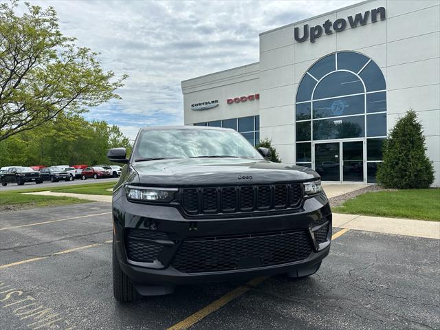 new 2025 Jeep Grand Cherokee car, priced at $43,505