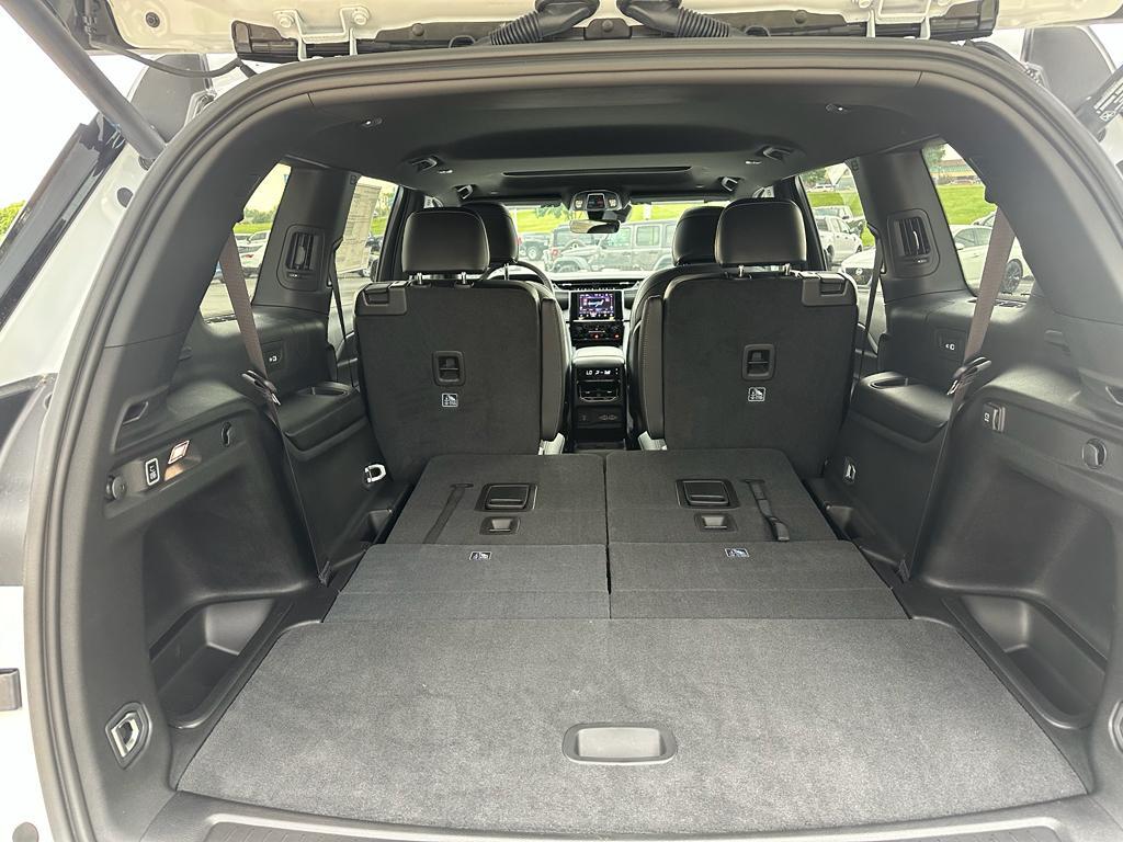 new 2025 Jeep Grand Cherokee L car, priced at $44,419