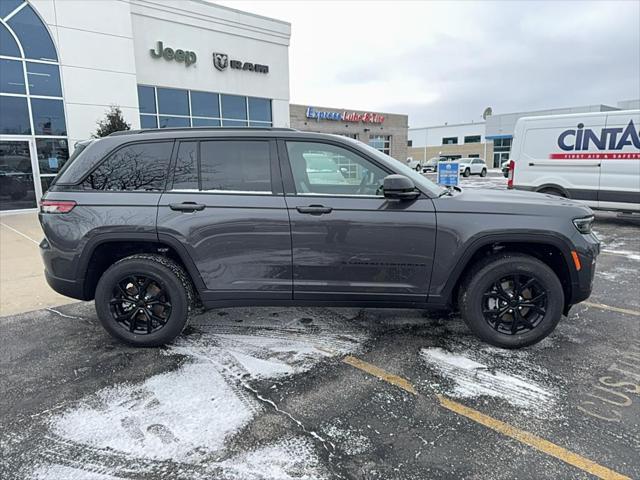 new 2025 Jeep Grand Cherokee car, priced at $41,541