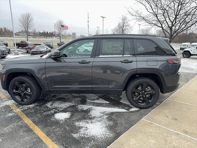 new 2025 Jeep Grand Cherokee car, priced at $44,338