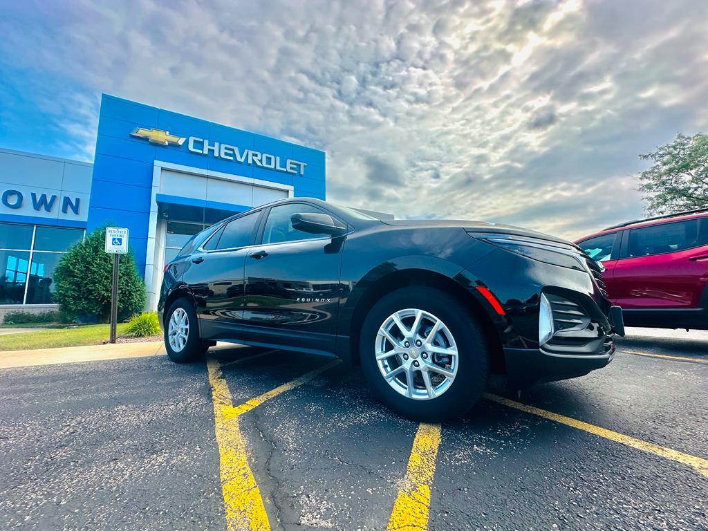 used 2022 Chevrolet Equinox car, priced at $26,330
