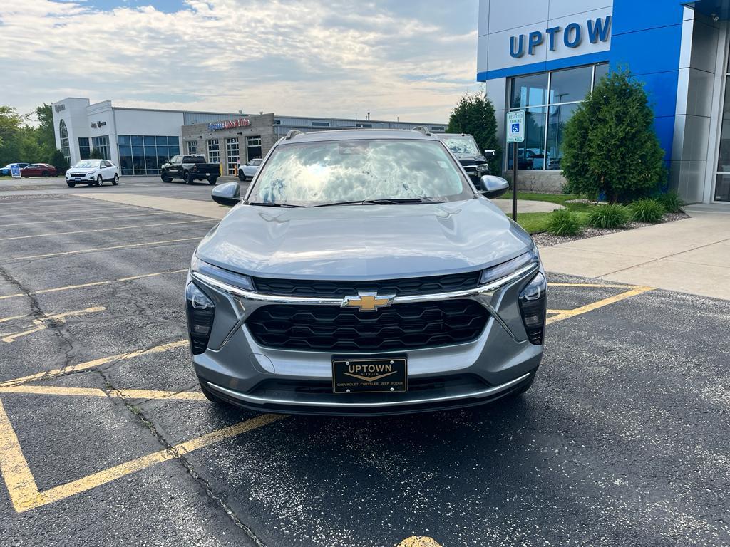 new 2025 Chevrolet Trax car, priced at $25,580