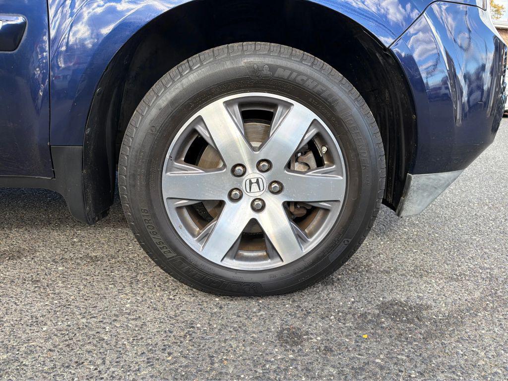 used 2013 Honda Pilot car, priced at $10,995