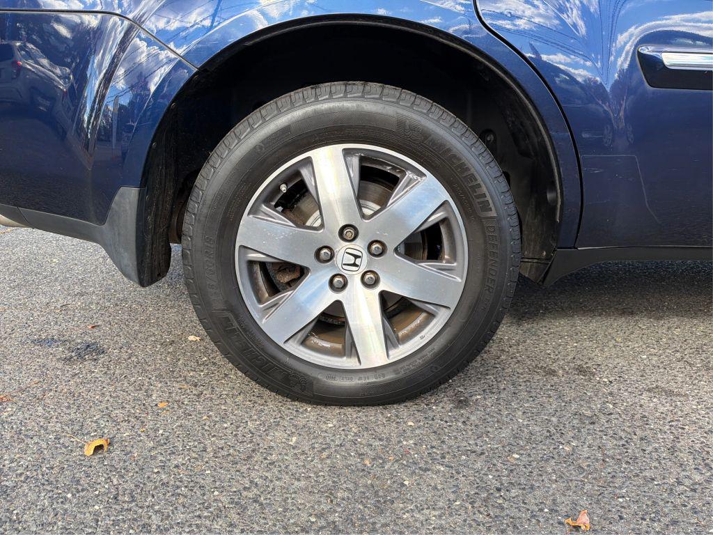 used 2013 Honda Pilot car, priced at $10,995