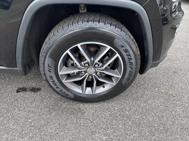 used 2018 Jeep Grand Cherokee car, priced at $15,495
