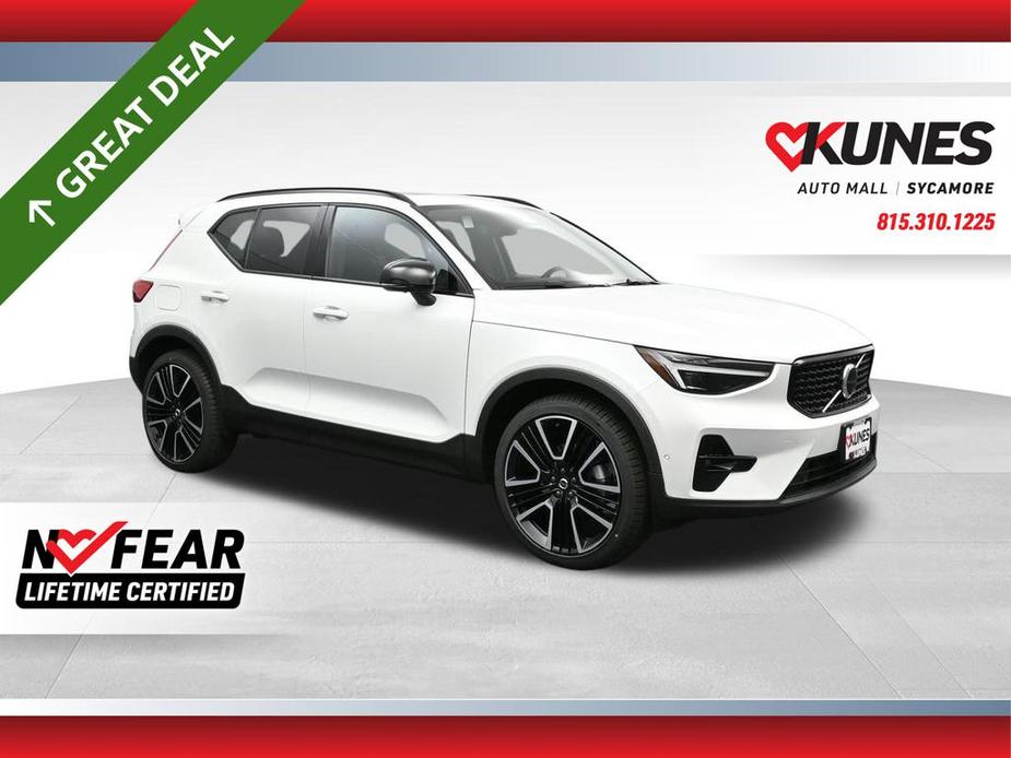 new 2025 Volvo XC40 car, priced at $50,695