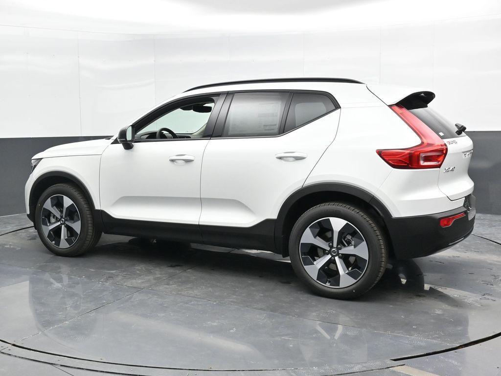 new 2025 Volvo XC40 car, priced at $46,835