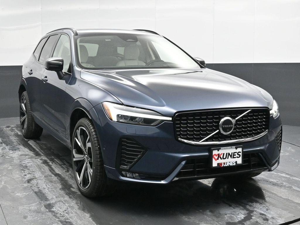 new 2025 Volvo XC60 car, priced at $58,625