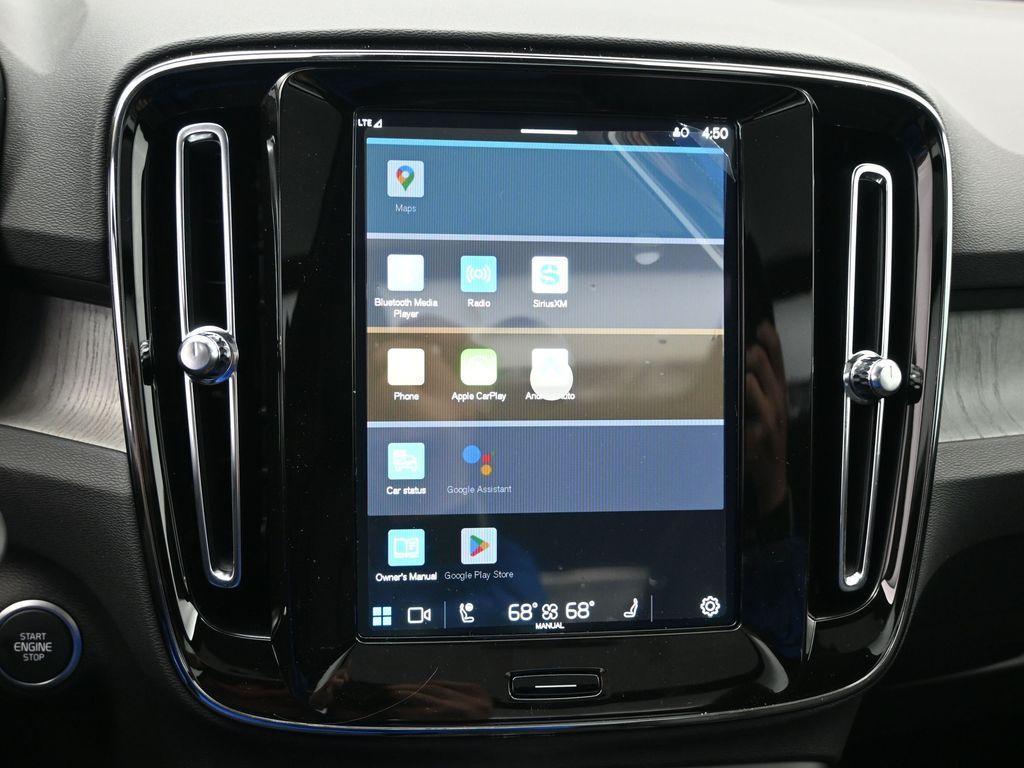 new 2025 Volvo XC40 car, priced at $45,035