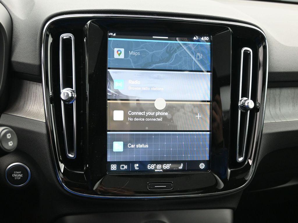 new 2025 Volvo XC40 car, priced at $45,035