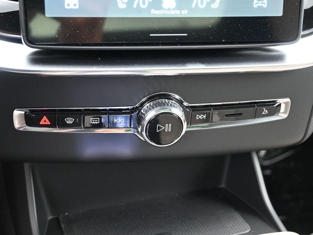 new 2025 Volvo XC90 Plug-In Hybrid car, priced at $77,805
