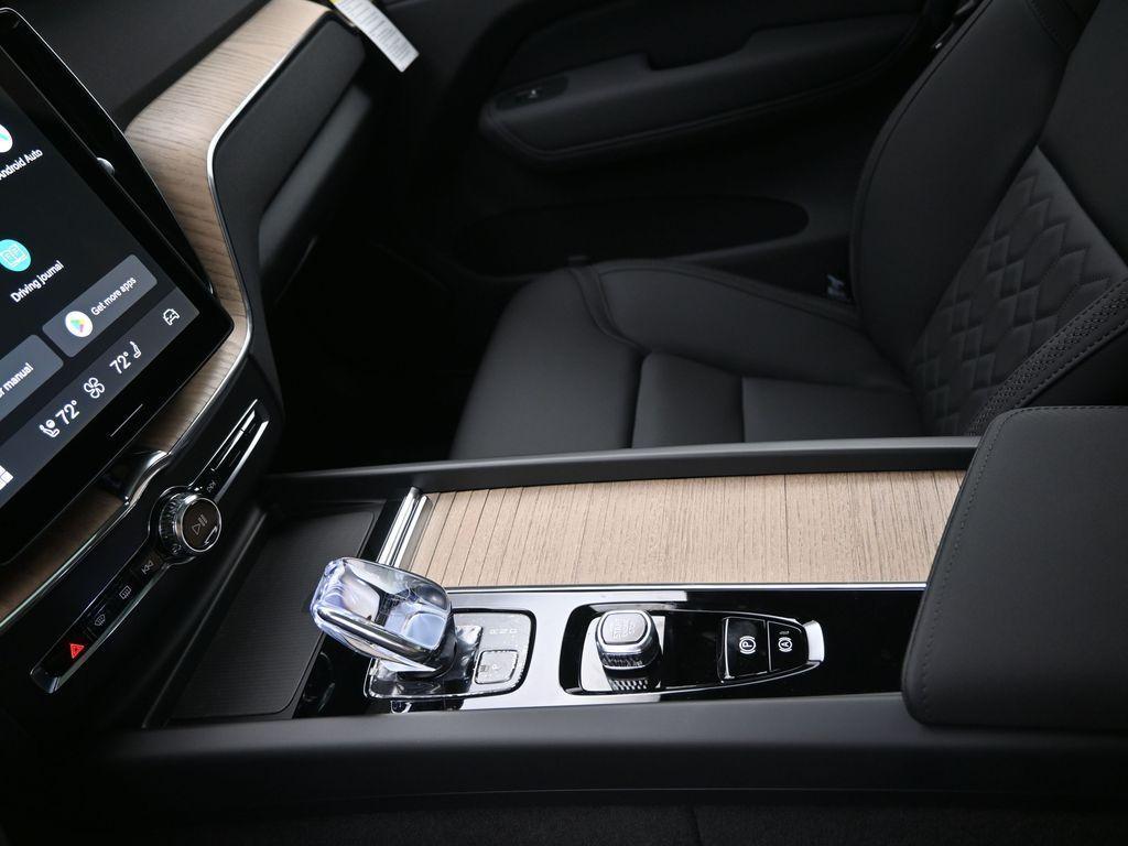 new 2026 Volvo XC60 car