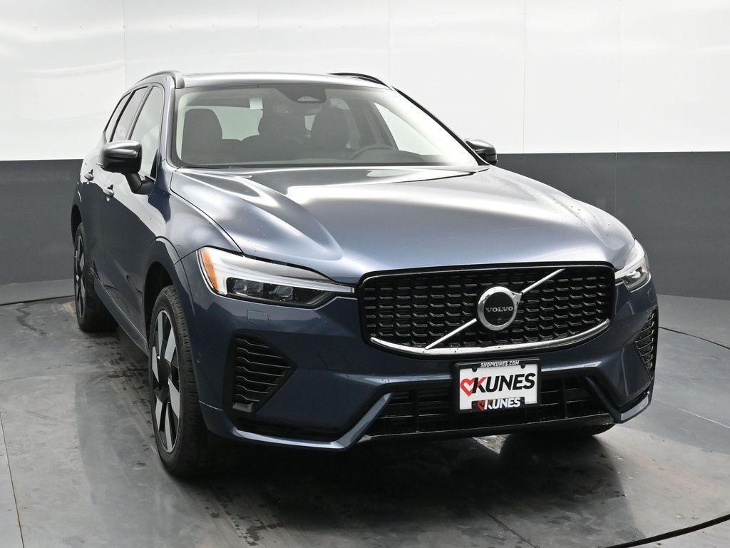 new 2025 Volvo XC60 Plug-In Hybrid car, priced at $66,260