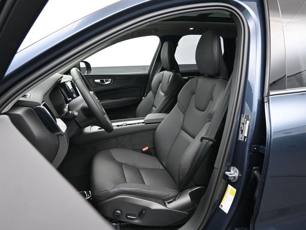 new 2025 Volvo XC60 Plug-In Hybrid car, priced at $66,260