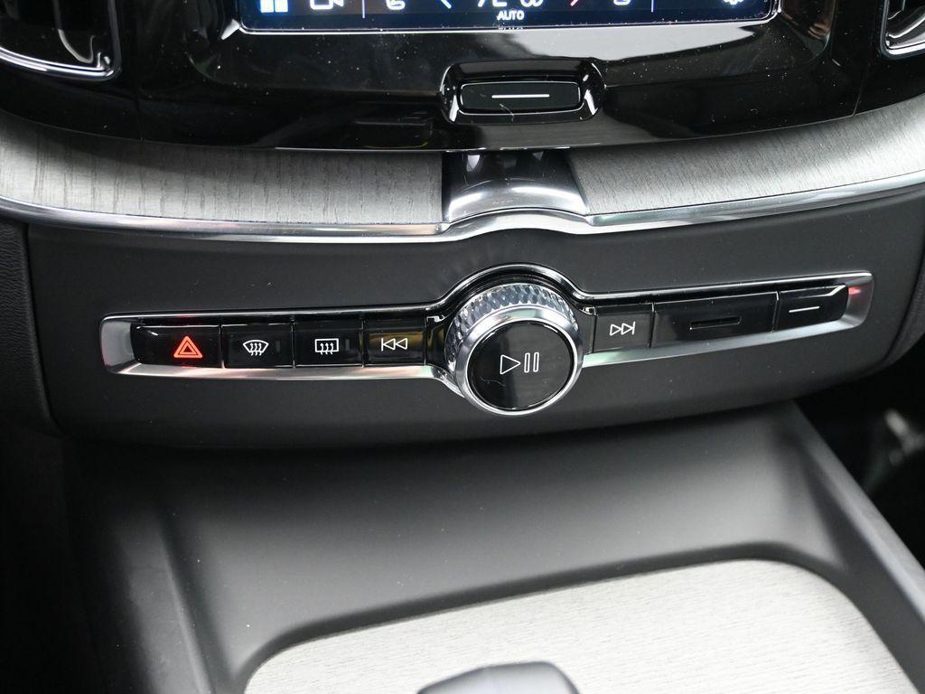 new 2025 Volvo XC60 Plug-In Hybrid car, priced at $66,260