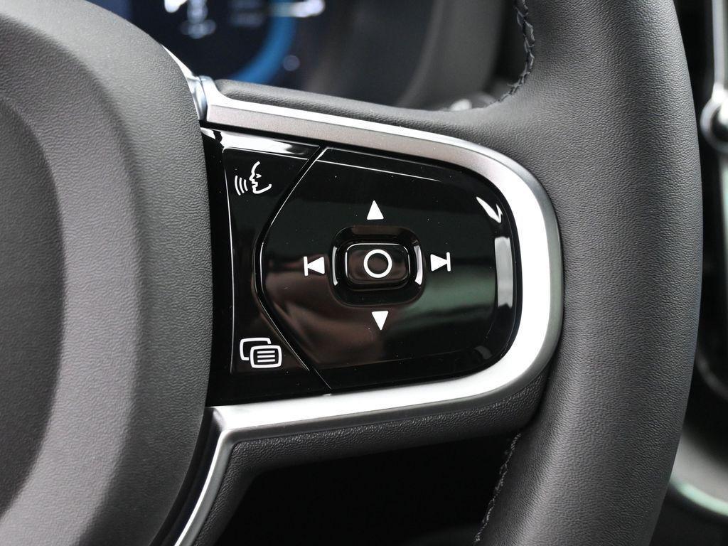 new 2025 Volvo XC60 Plug-In Hybrid car, priced at $66,260