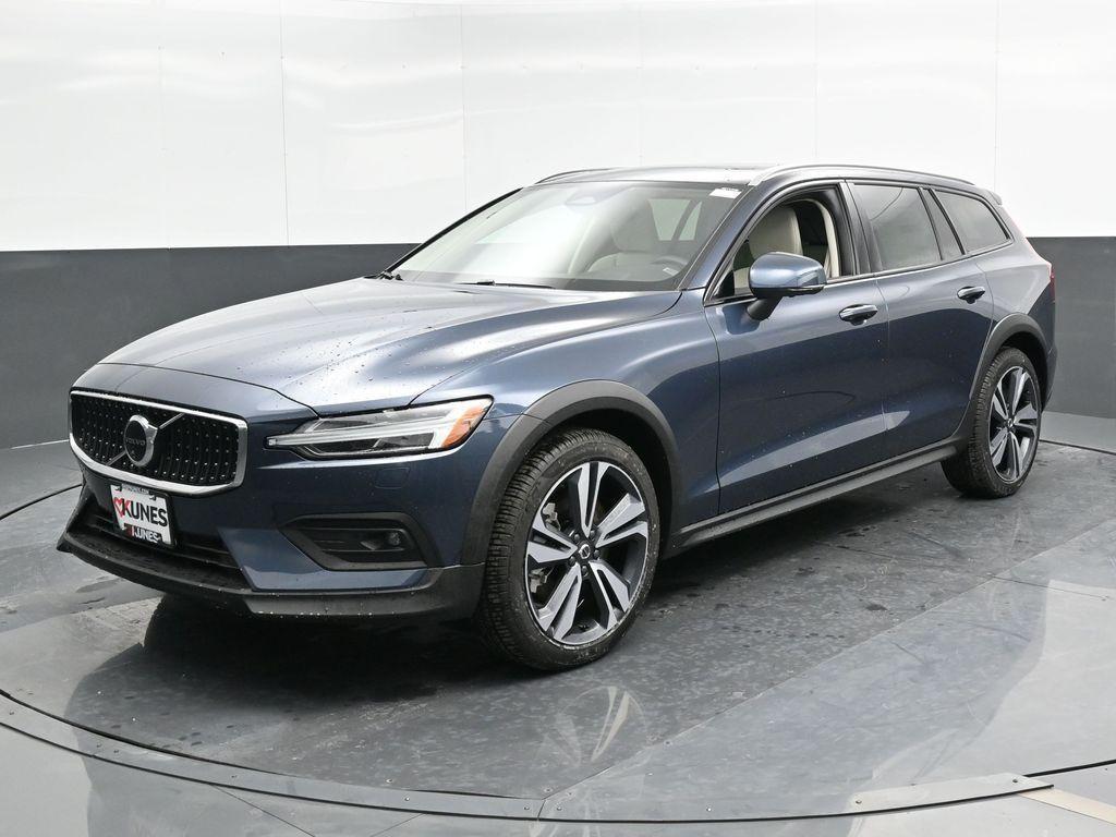 new 2025 Volvo V60 Cross Country car, priced at $55,485