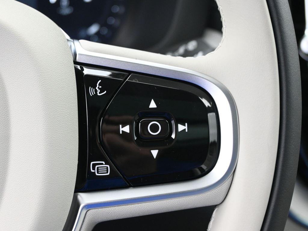 new 2026 Volvo XC60 car, priced at $60,935