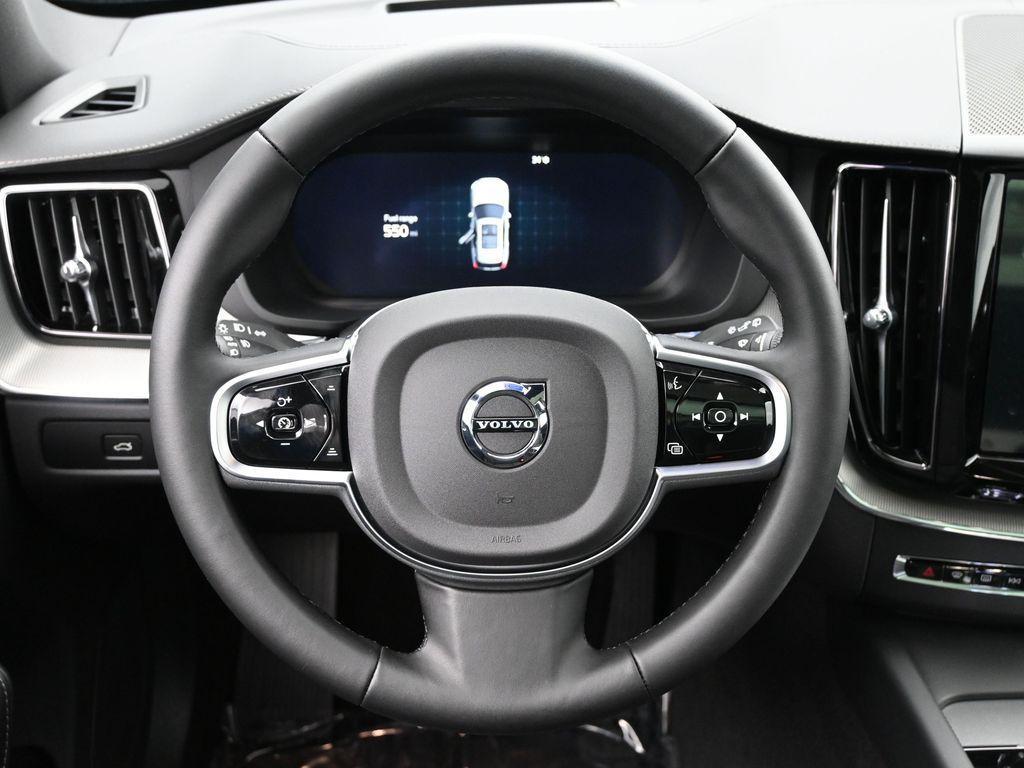 new 2025 Volvo XC60 car, priced at $58,325