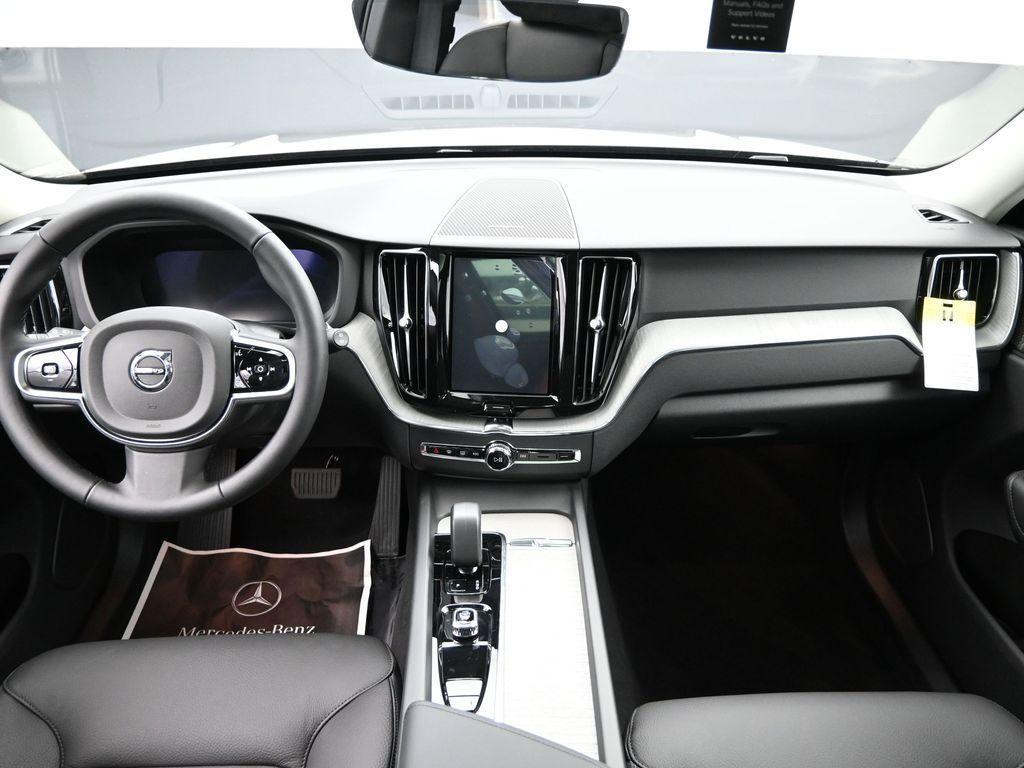 new 2025 Volvo XC60 car, priced at $54,525