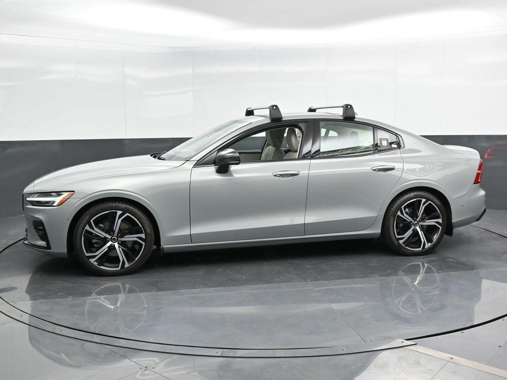 new 2024 Volvo S60 car, priced at $39,280