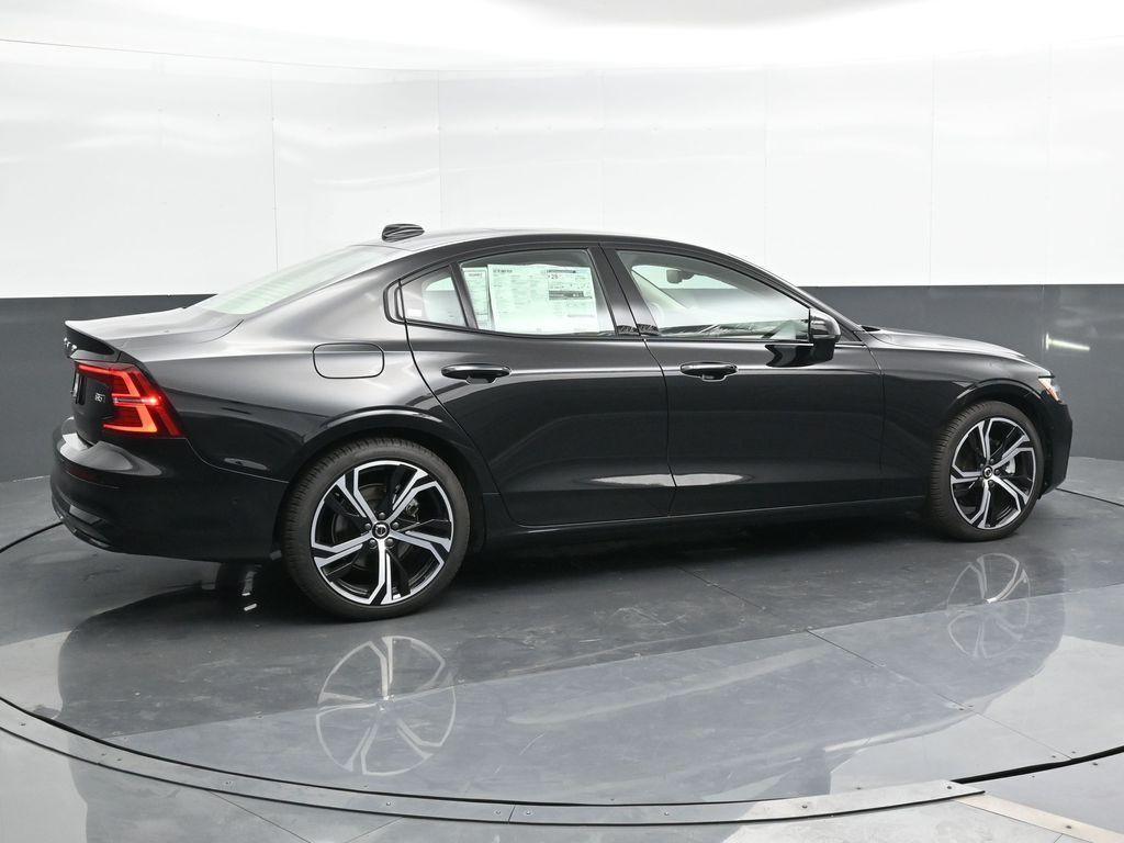 new 2024 Volvo S60 car, priced at $41,795