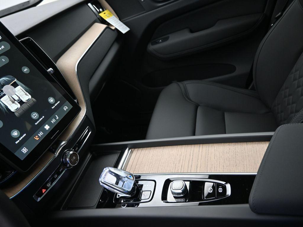 new 2026 Volvo XC60 Plug-In Hybrid car, priced at $66,285