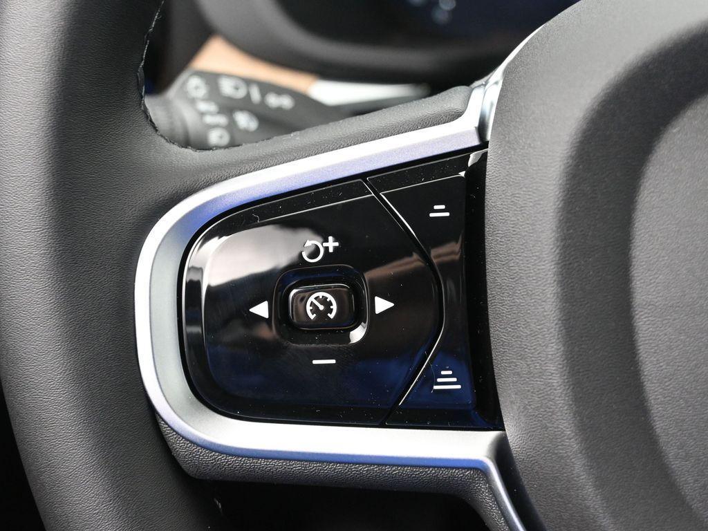 new 2026 Volvo XC60 Plug-In Hybrid car, priced at $66,285