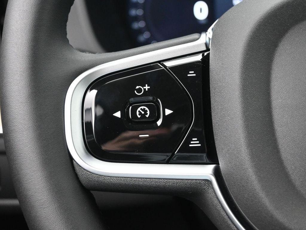 new 2026 Volvo XC60 car, priced at $54,985