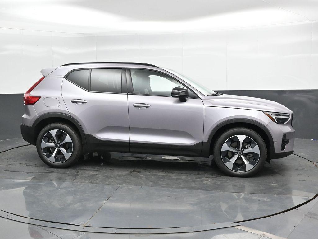 new 2026 Volvo XC40 car