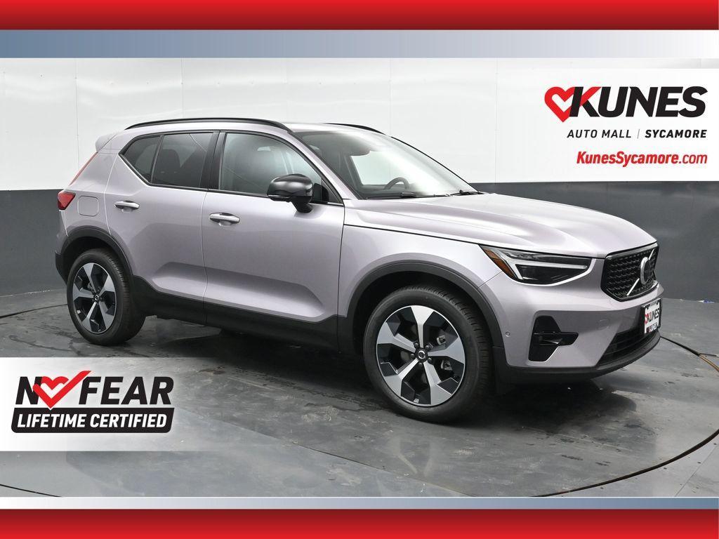 new 2026 Volvo XC40 car