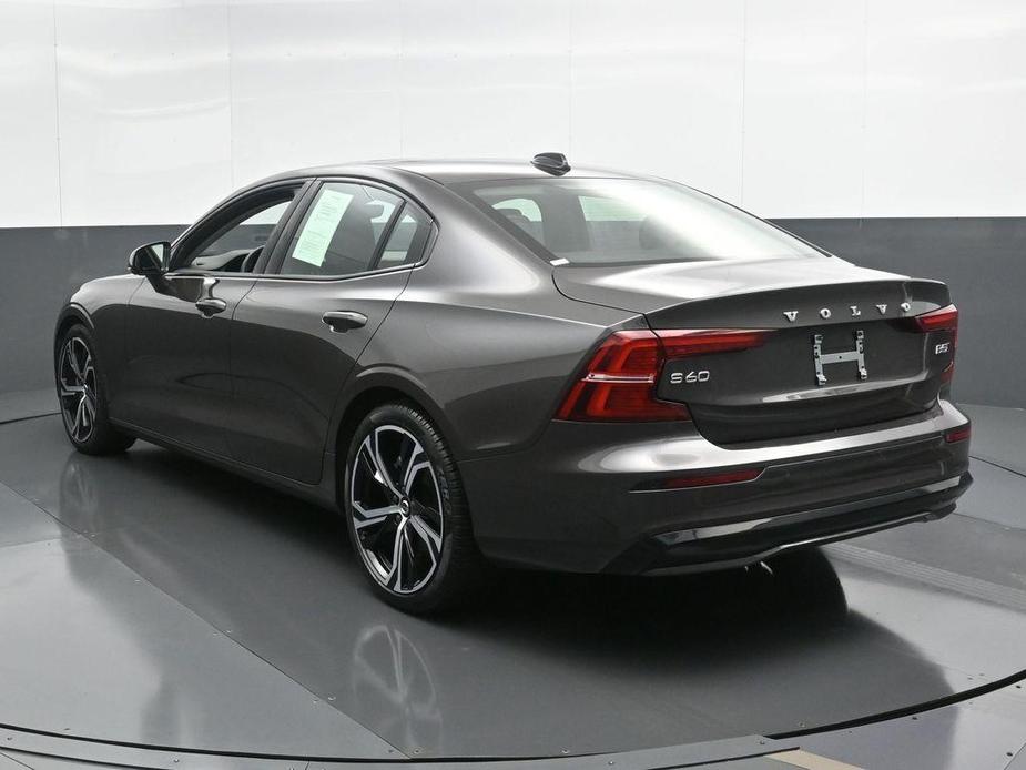 new 2024 Volvo S60 car