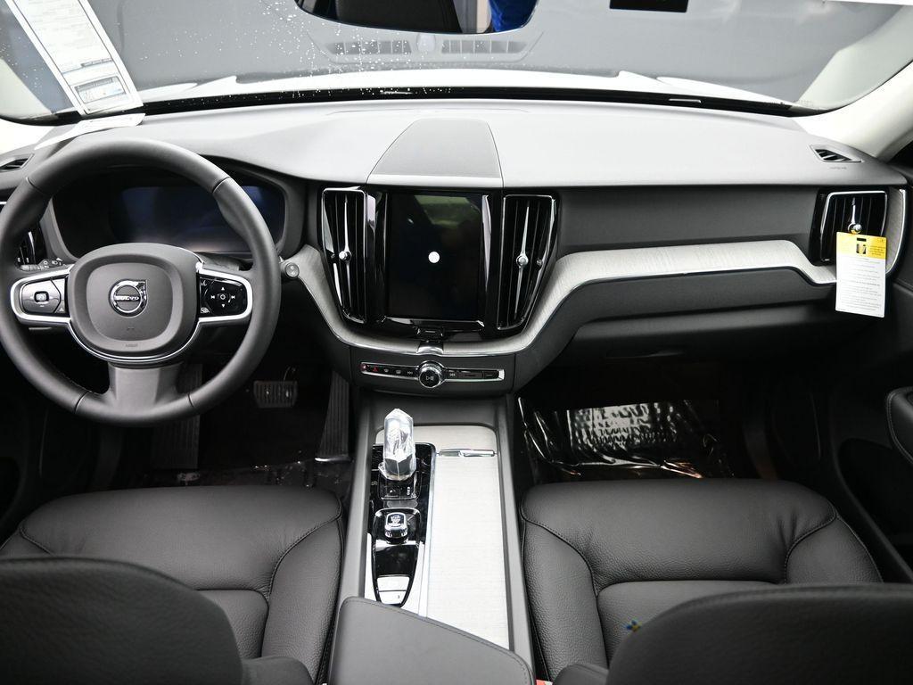 new 2025 Volvo XC60 car, priced at $52,360