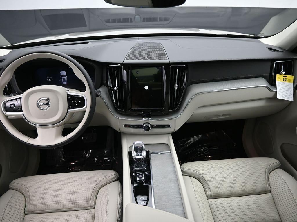 new 2025 Volvo XC60 car, priced at $60,660