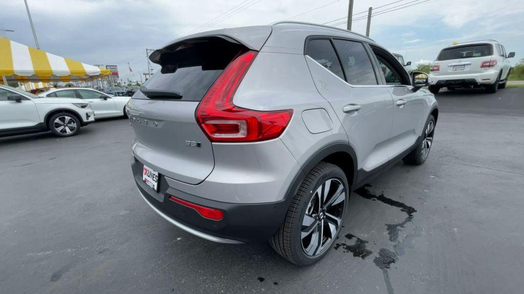 new 2024 Volvo XC40 car, priced at $43,246