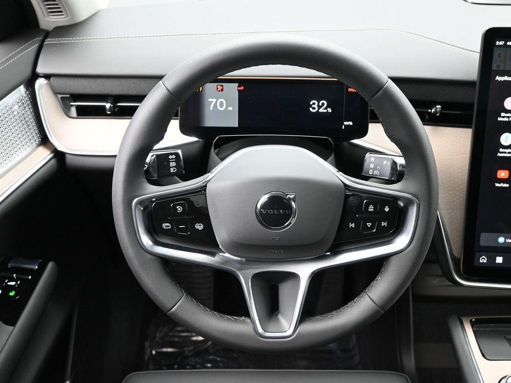 new 2025 Volvo EX90 car, priced at $90,200