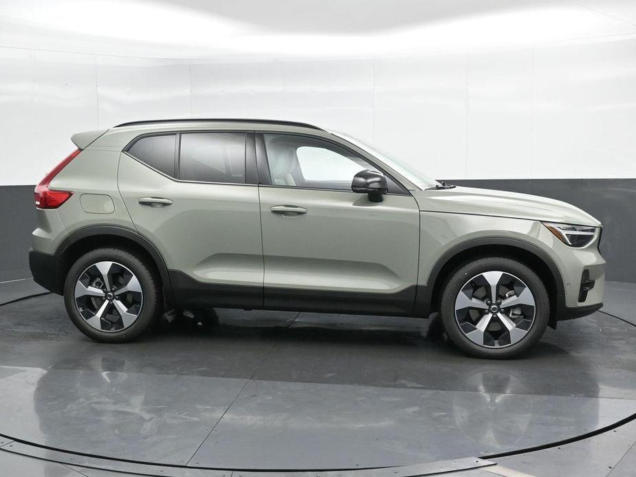 new 2025 Volvo XC40 car, priced at $46,815