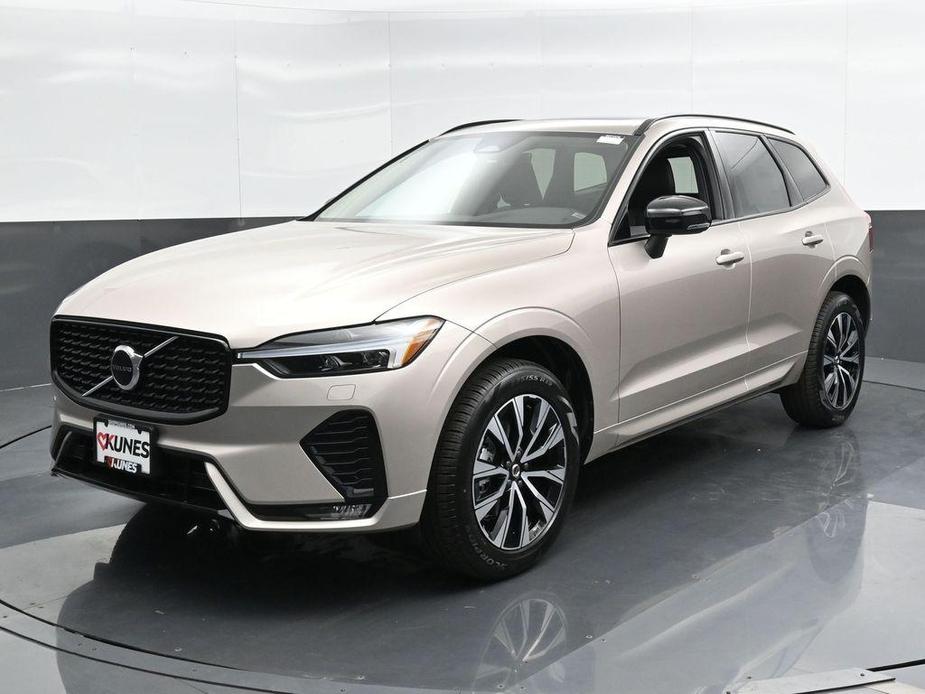 new 2025 Volvo XC60 car, priced at $50,035