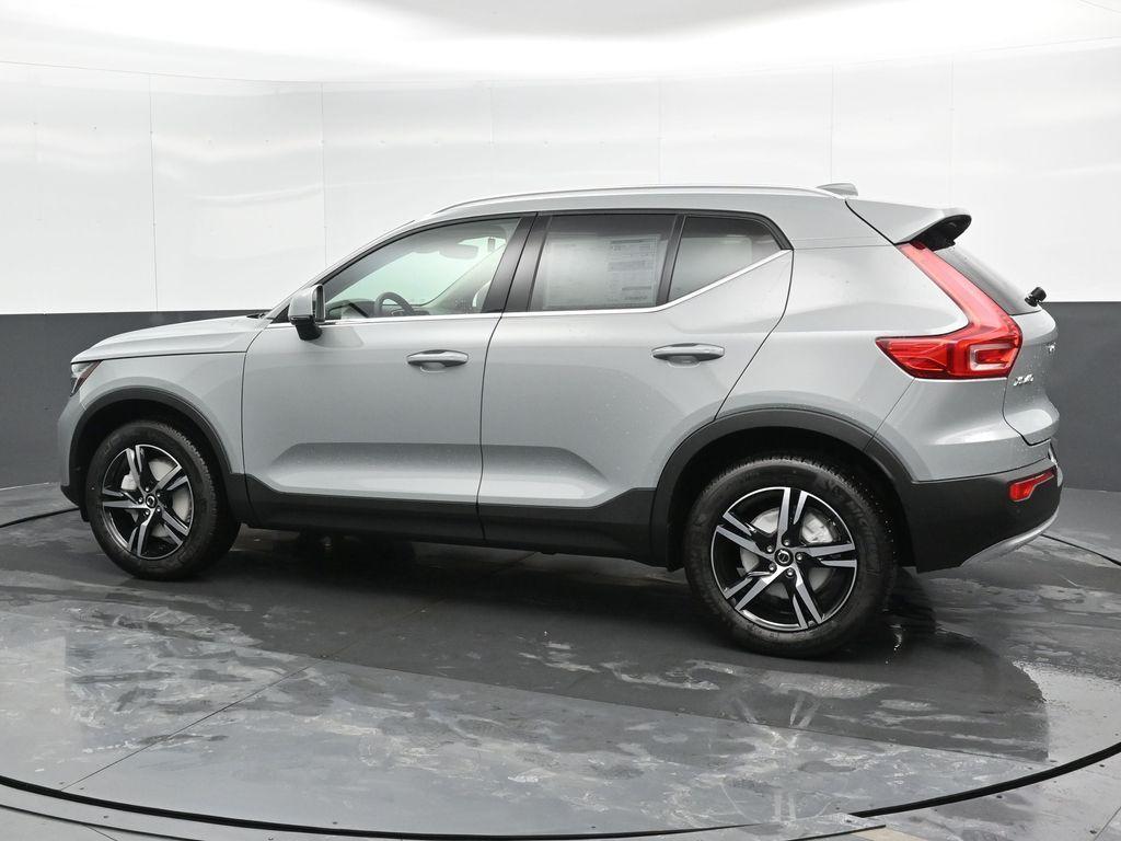 new 2025 Volvo XC40 car, priced at $43,500