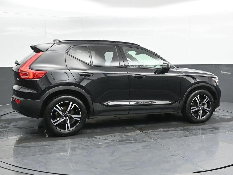 new 2024 Volvo XC40 car