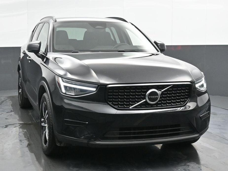 new 2024 Volvo XC40 car