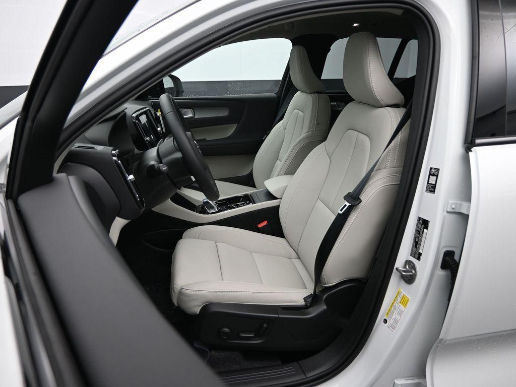 new 2026 Volvo XC40 car, priced at $51,975