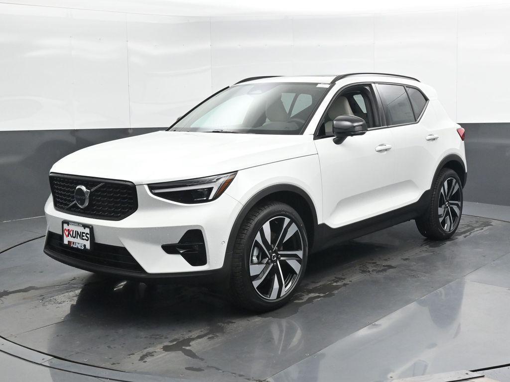 new 2026 Volvo XC40 car, priced at $51,975