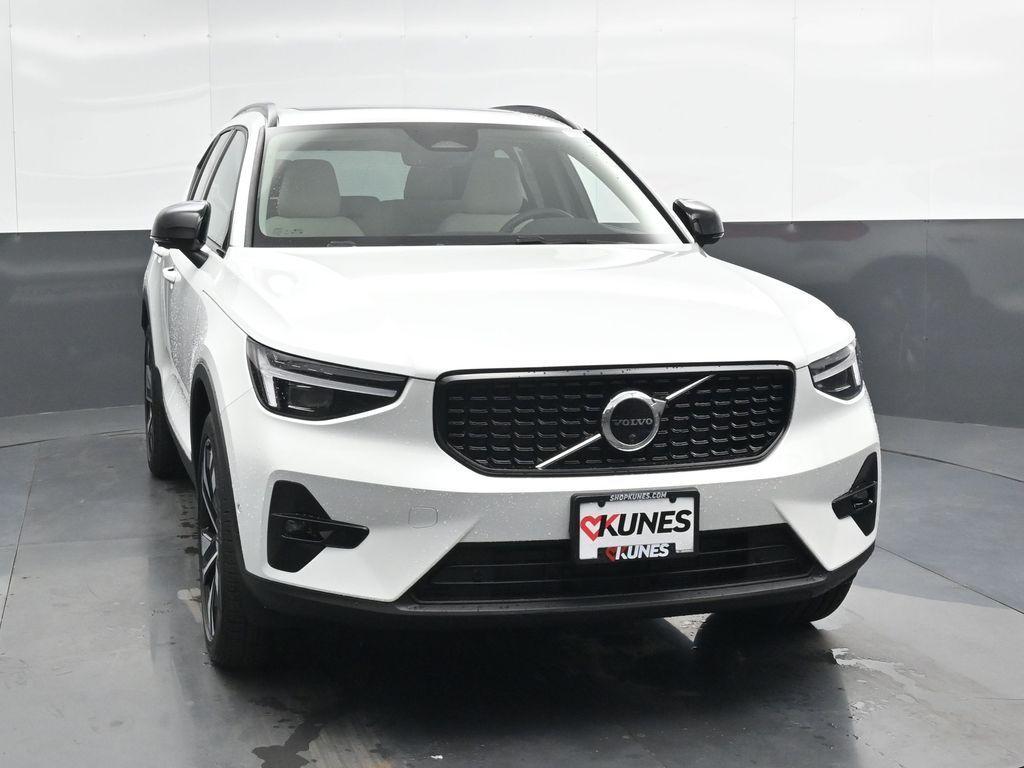 new 2026 Volvo XC40 car, priced at $51,975