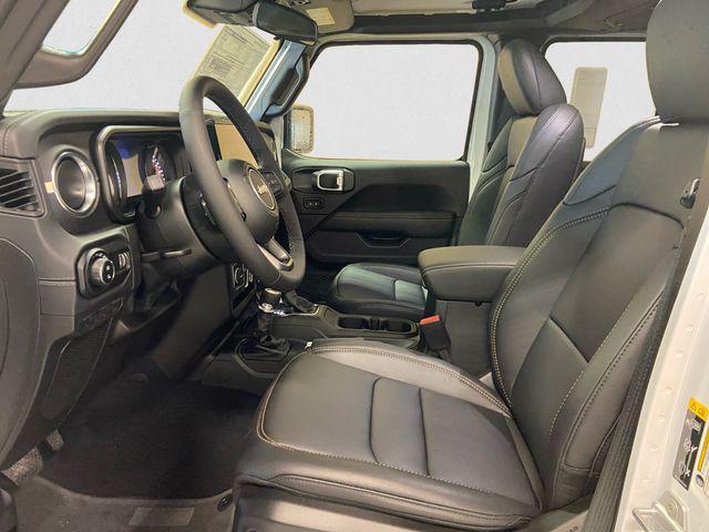 new 2025 Jeep Gladiator car, priced at $48,863