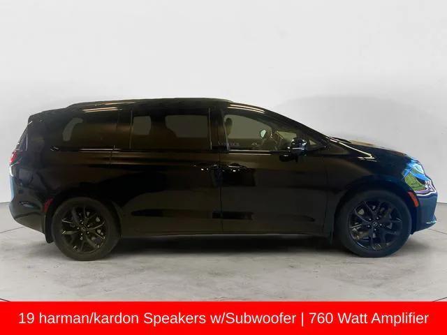 new 2026 Chrysler Pacifica car, priced at $57,005