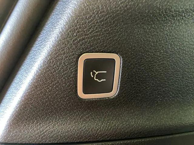 new 2026 Chrysler Pacifica car, priced at $57,005